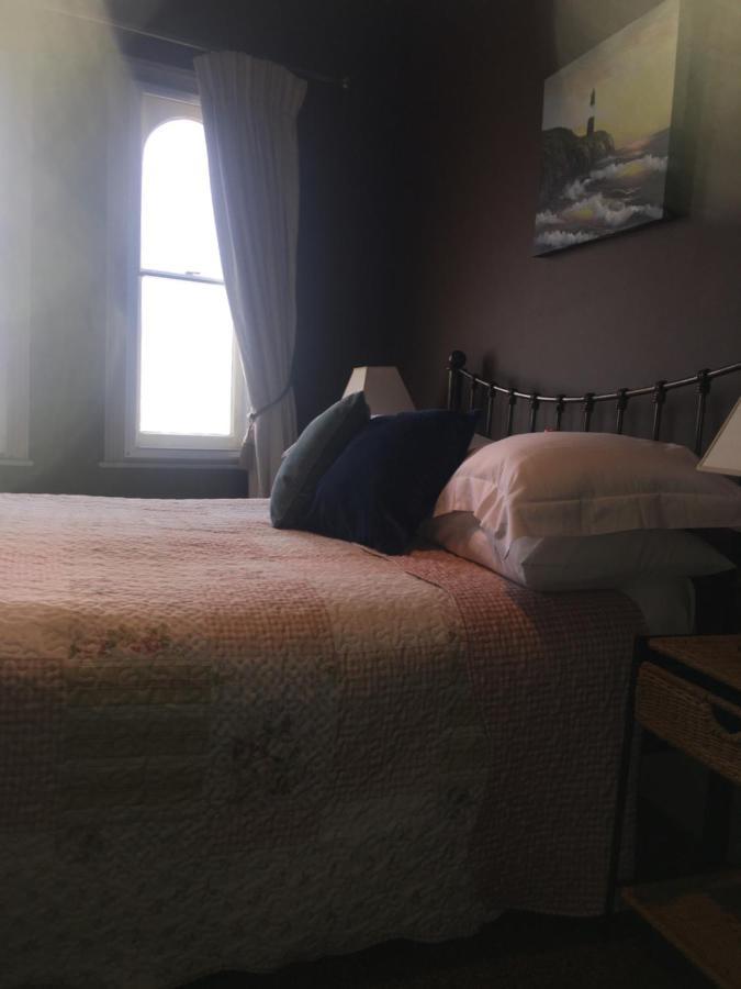 Bed and Breakfast Regency House Walton-on-the-Naze Esterno foto